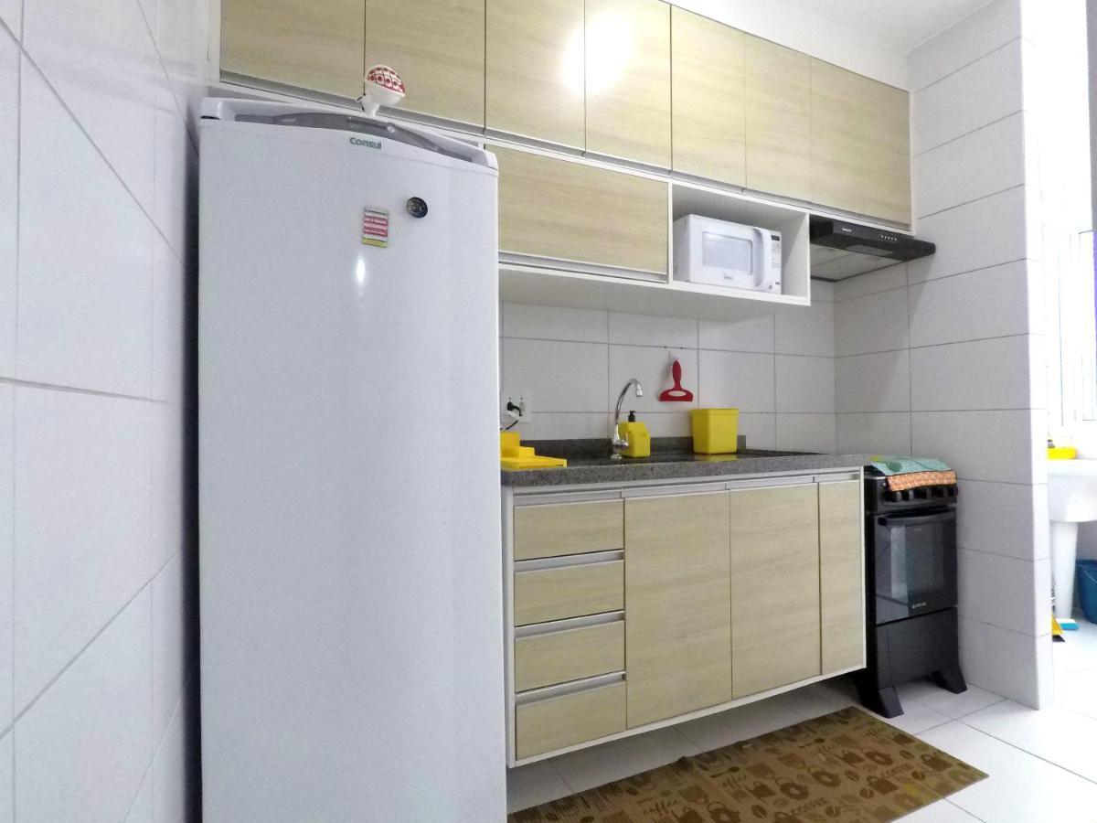 850 METROS DA PRAIA MARTIM DE SÁ - WI-FI 250 MB - 2 QUARTOS - PETFRIENDLY - Acomoda ATÉ 8 PESSOAS - Perfeito para família! Caraguatatuba Esterno foto